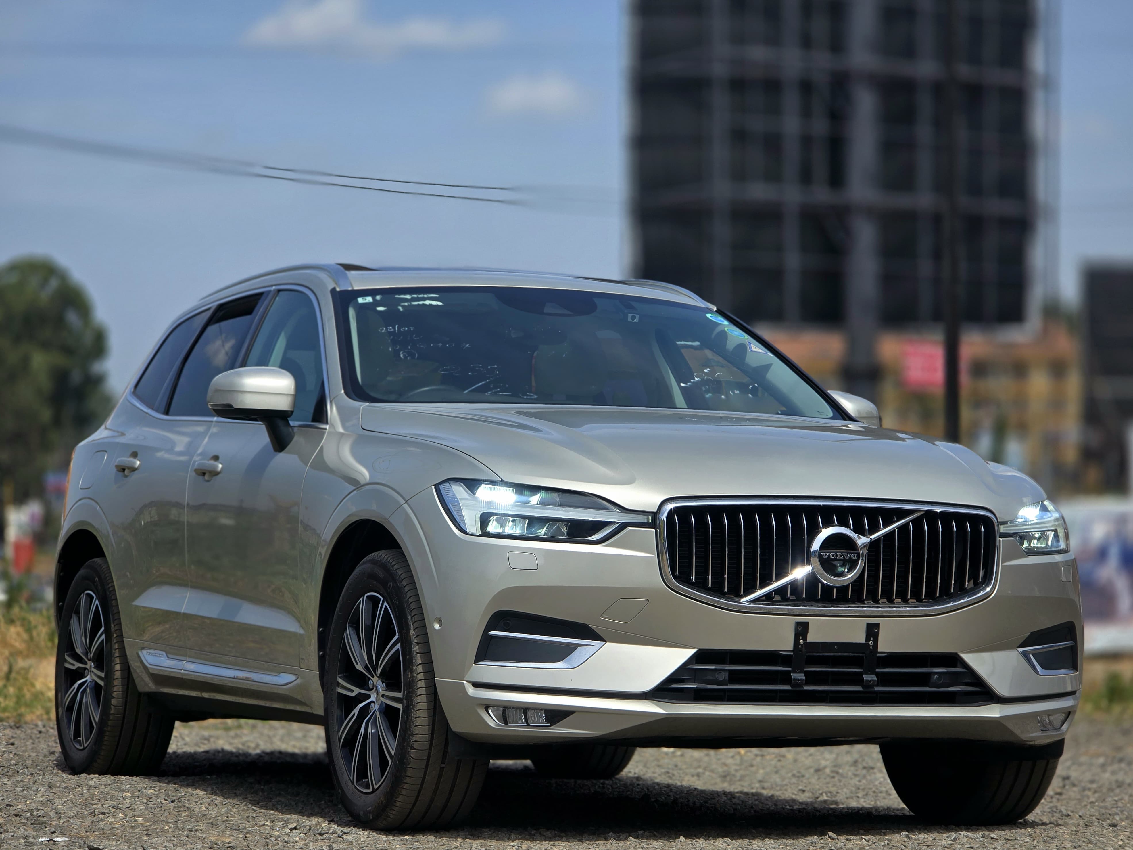 Volvo XC60 D4 - Image 2
