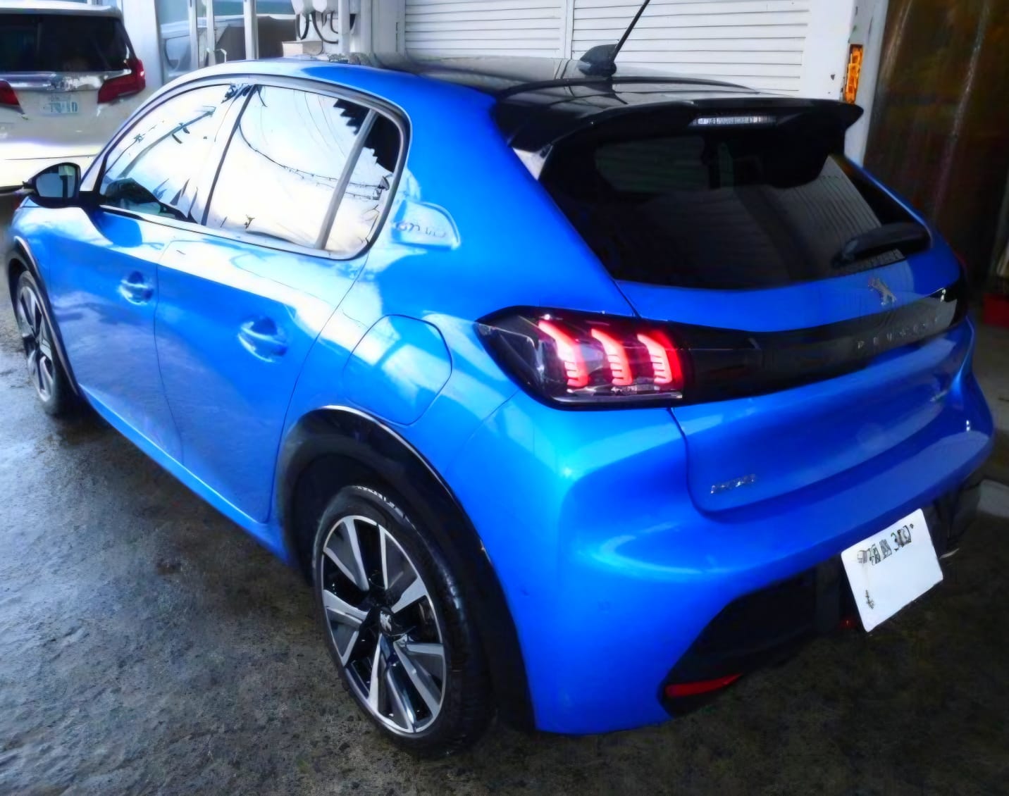Vehicle image