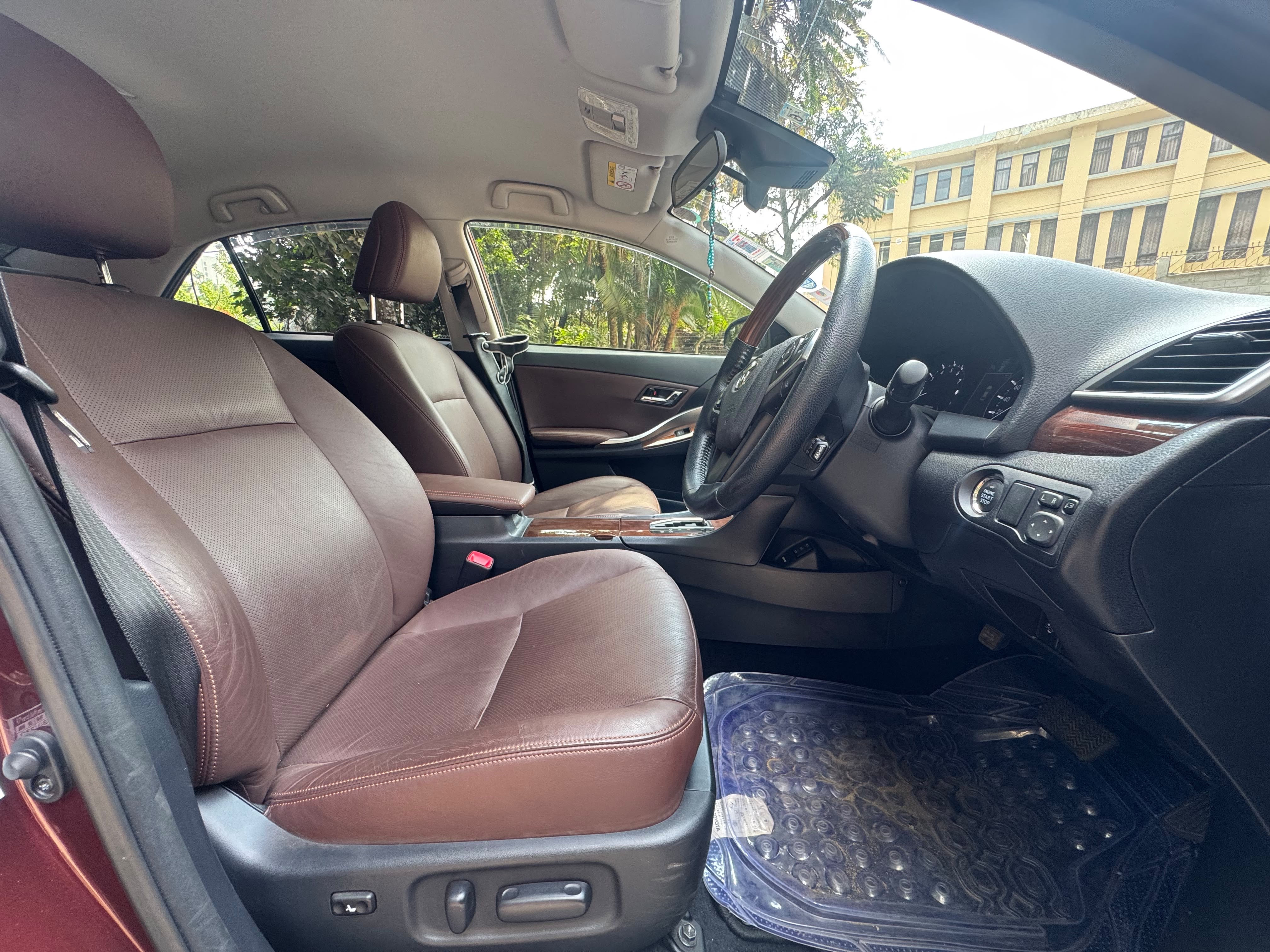 Toyota Premio