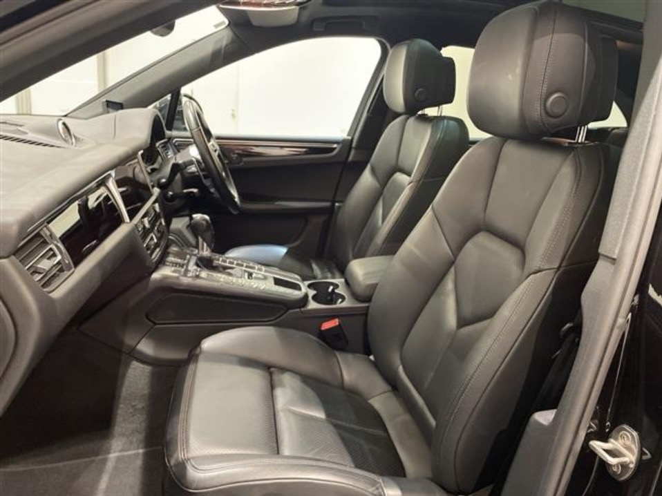 Porsche Macan S