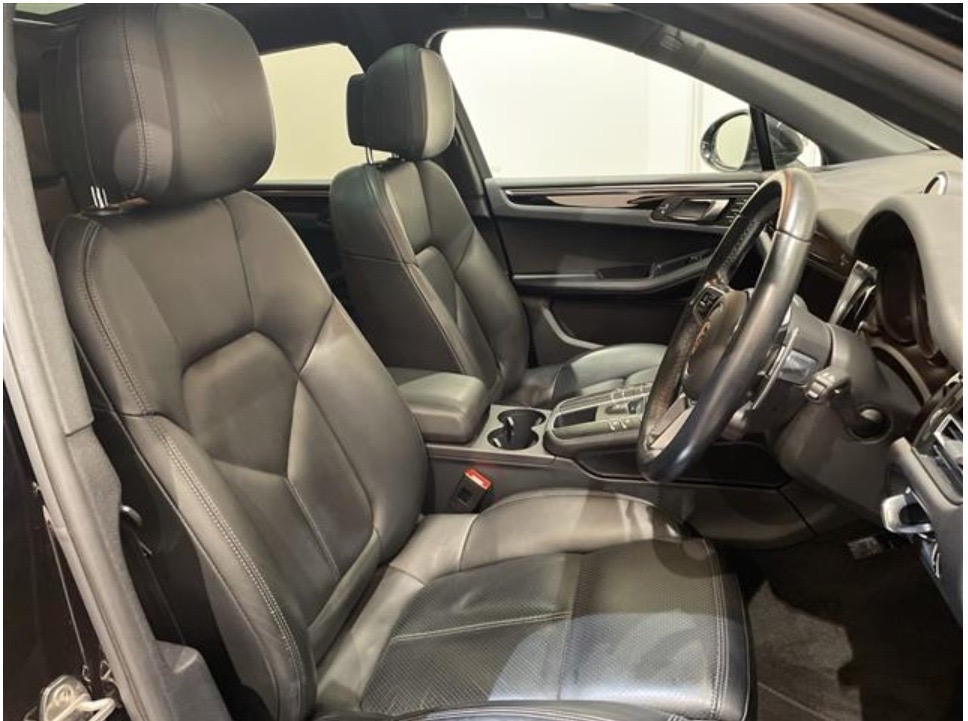 Porsche Macan S