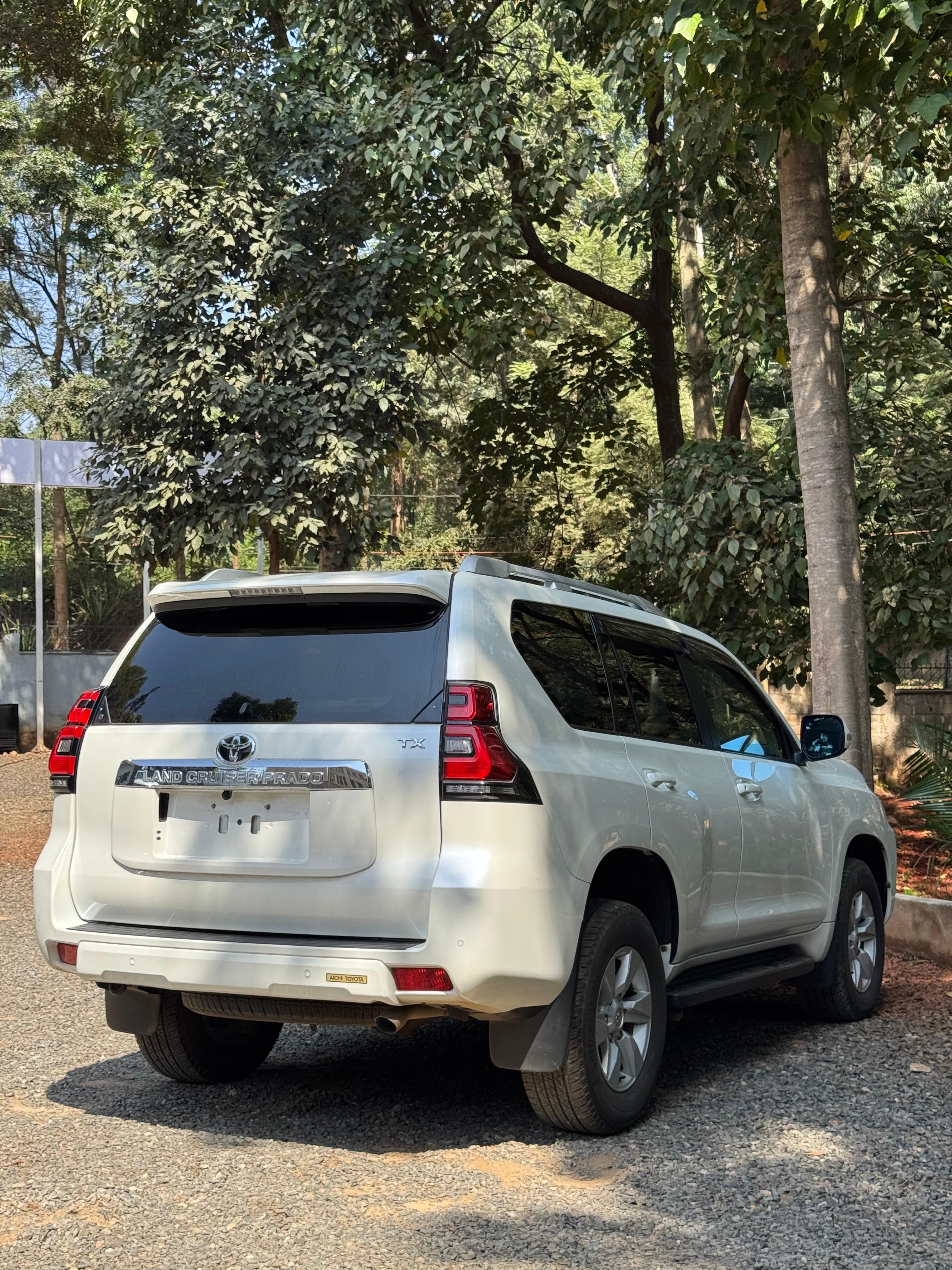 Toyota LandCruiser Prado TX