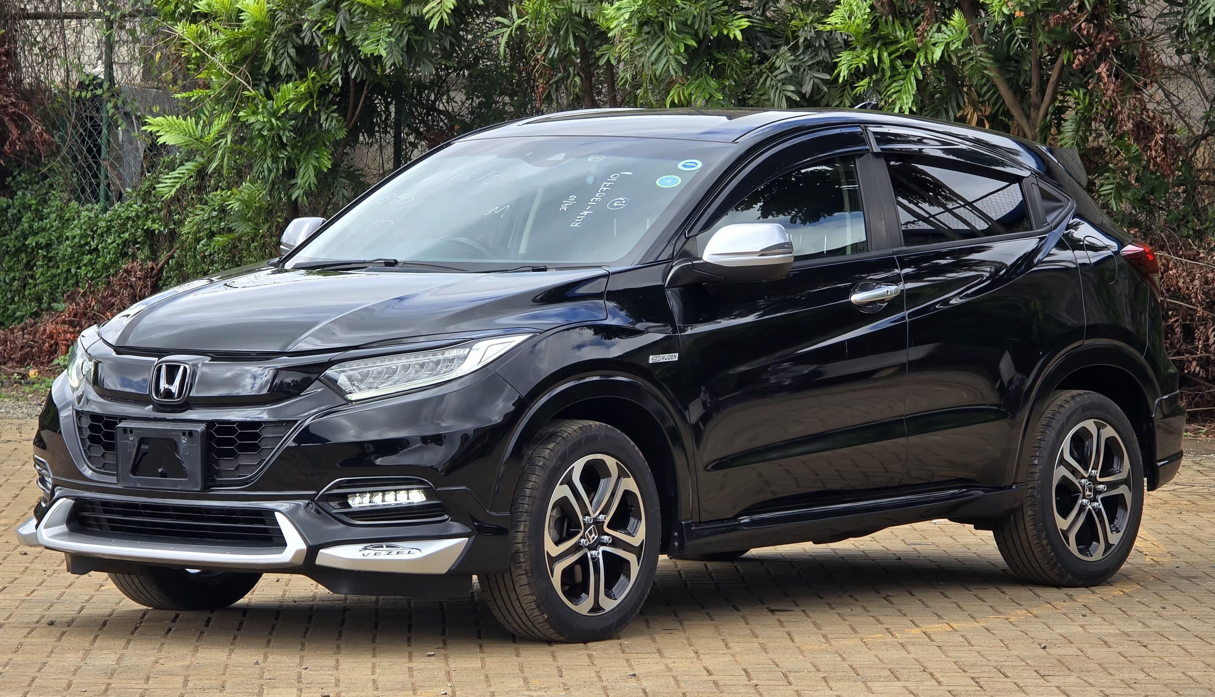 Honda Vezel Hybrid (RU4 Z Trim