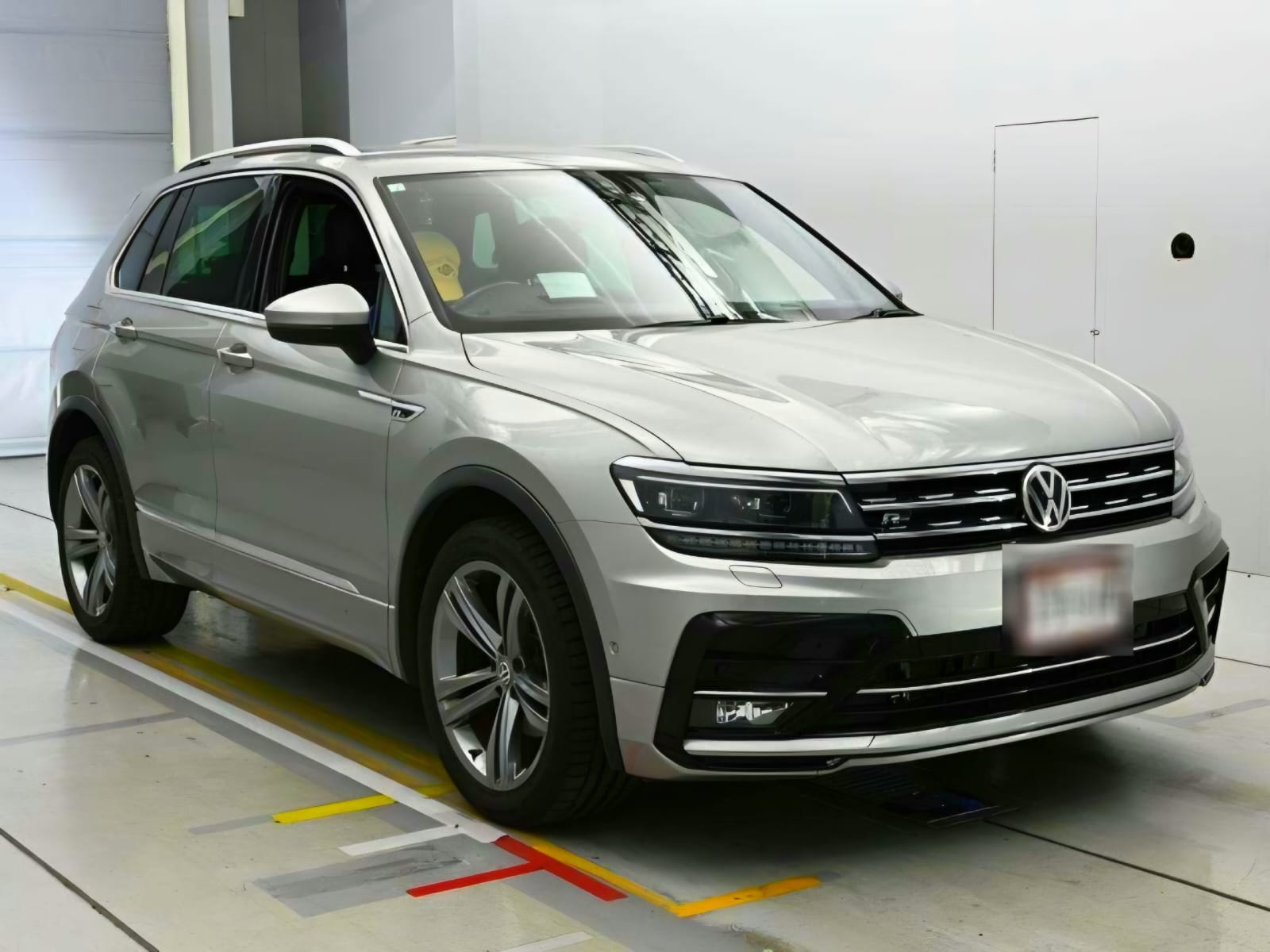Volkswagen Tiguan 2.0 TDI R-LINE