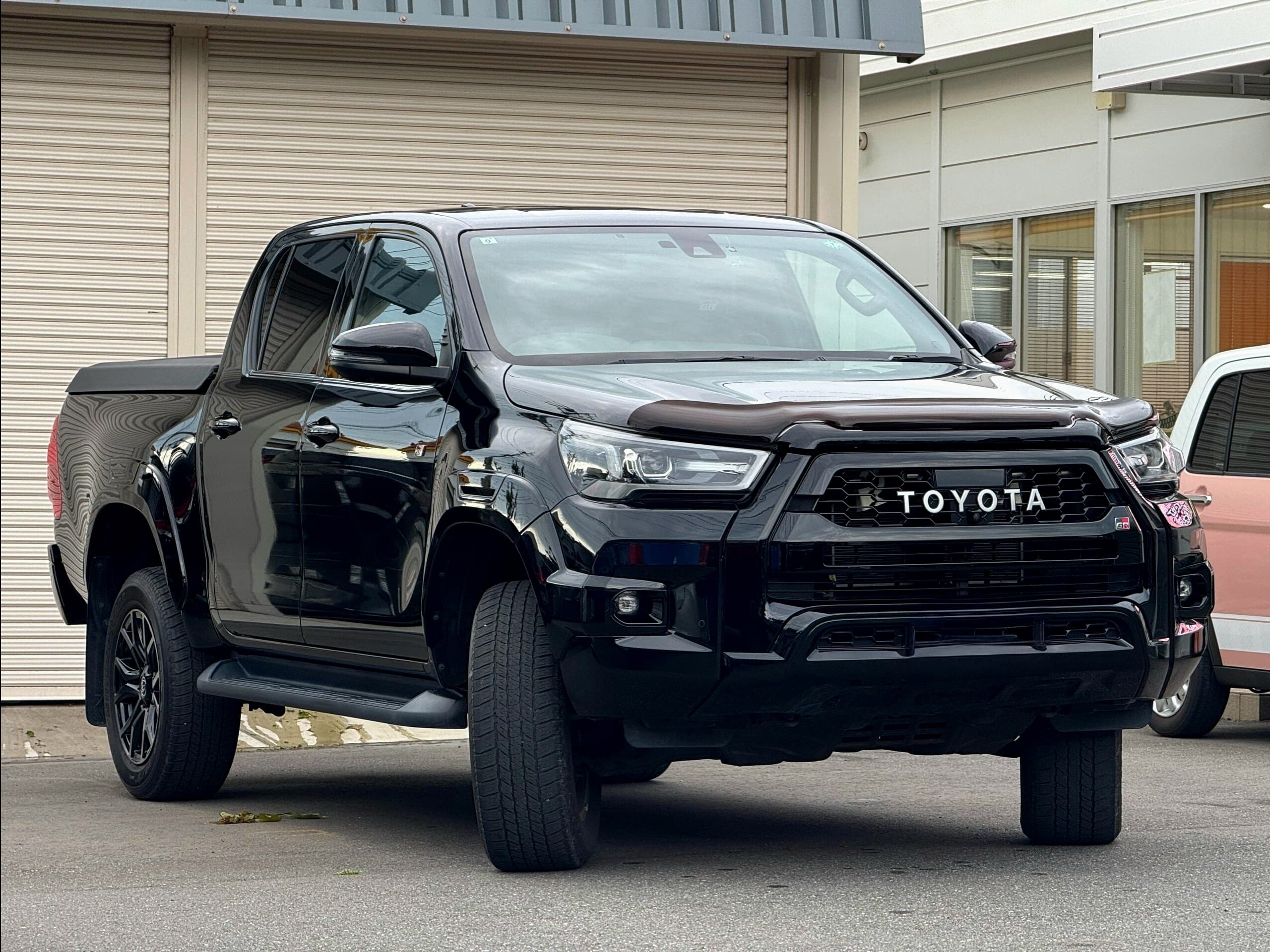 Toyota Hilux GR-SPORT