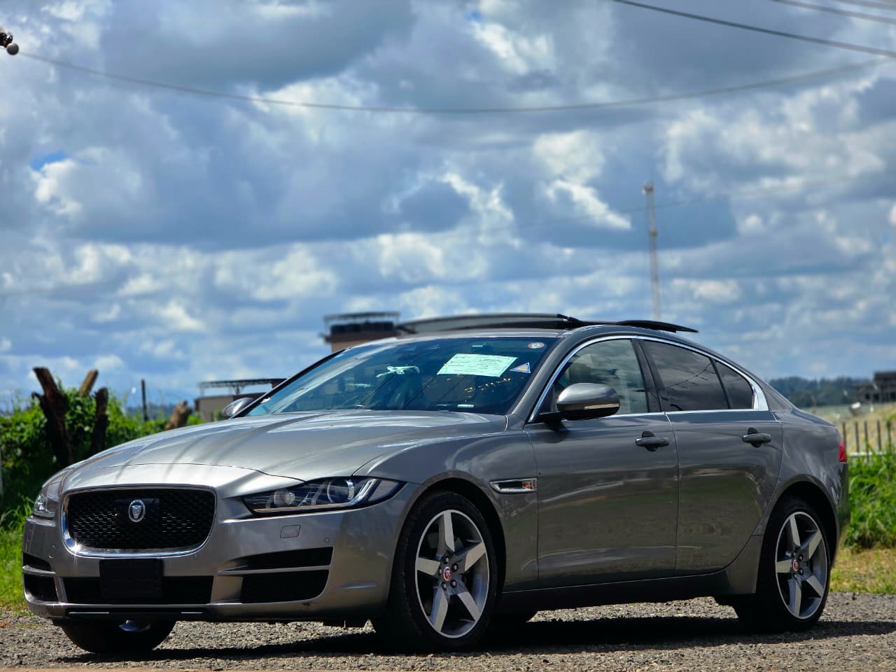 Jaguar XE