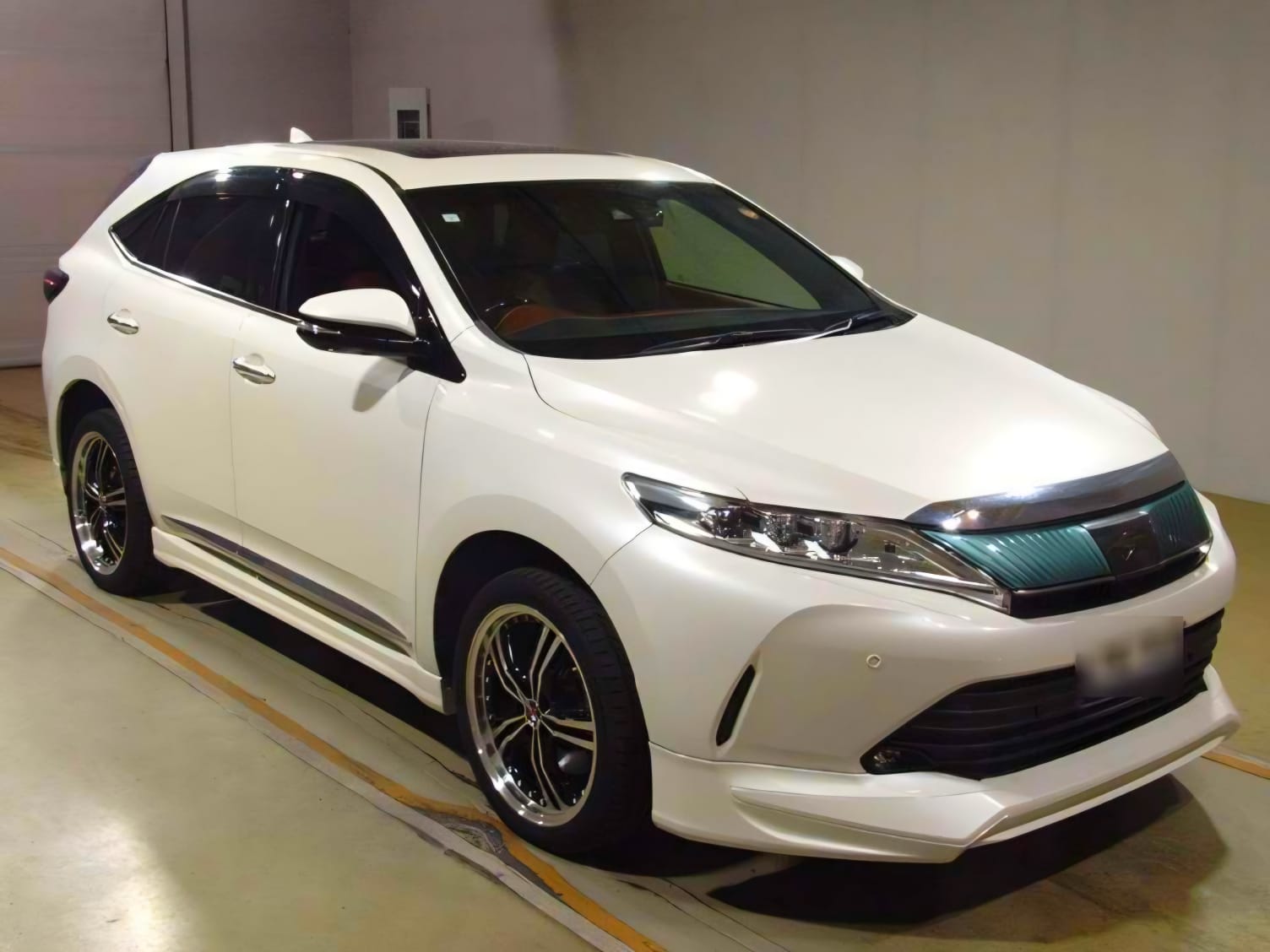 Toyota Harrier "ZSU60W"