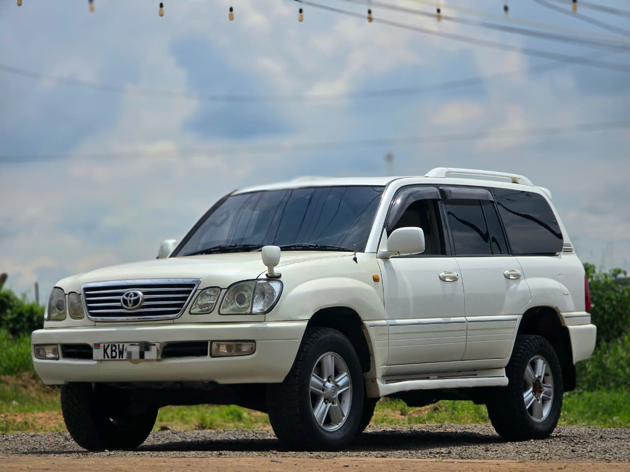 Toyota Landcruiser "Cygnus" 100 Series