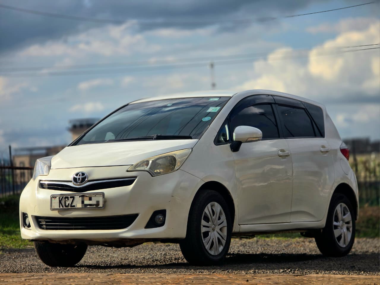 Toyota Ractis