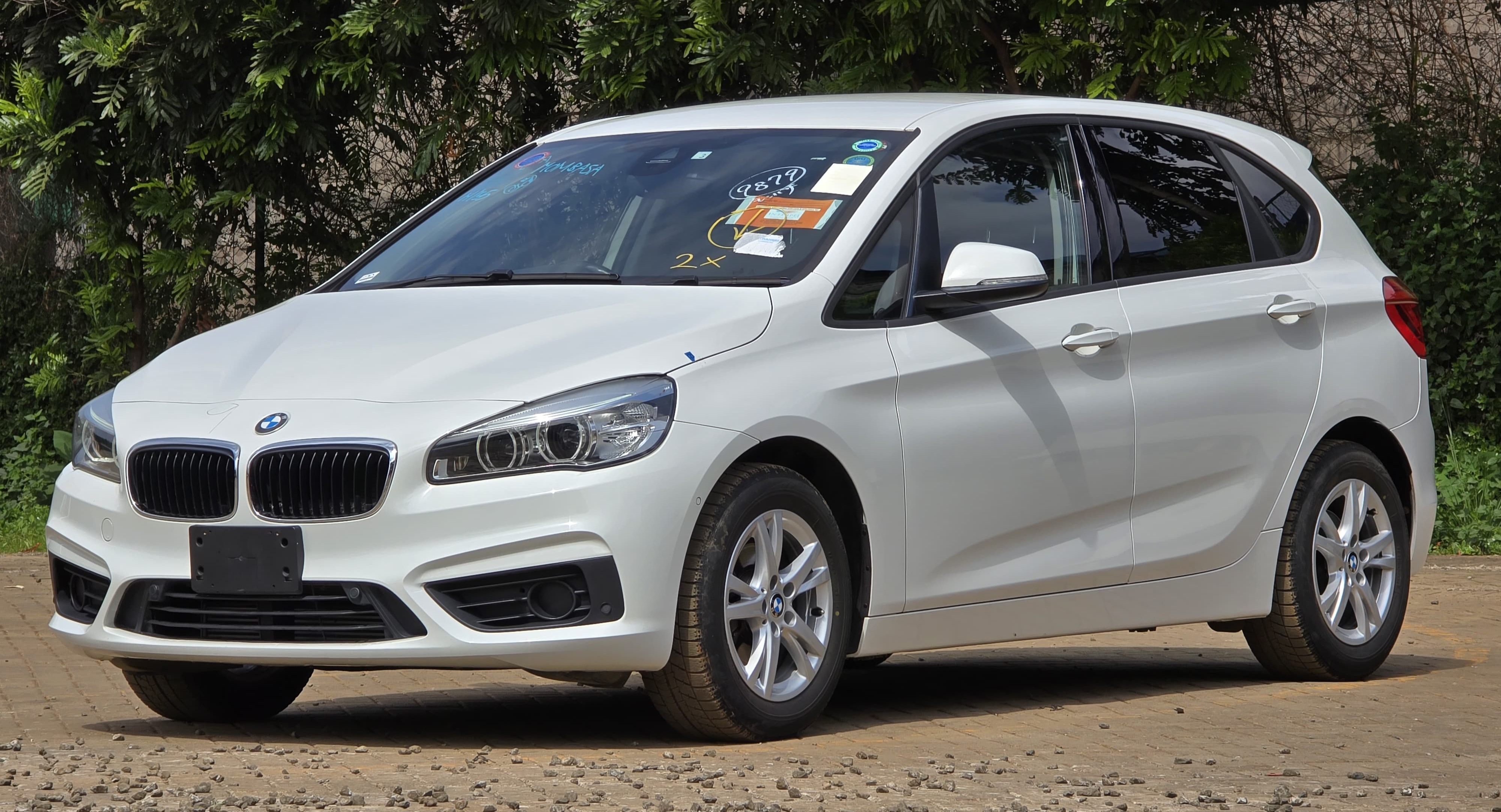 BMW 218i Active Tourer (F45)
