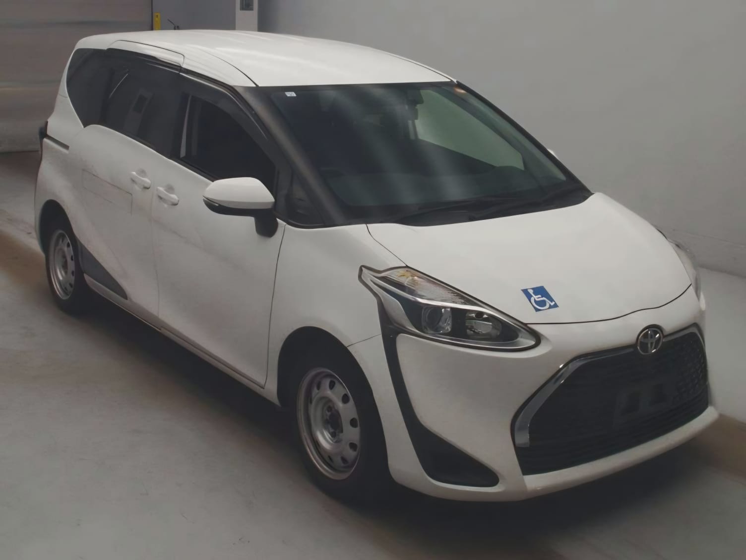 Toyota Sienta/PWD ONLY