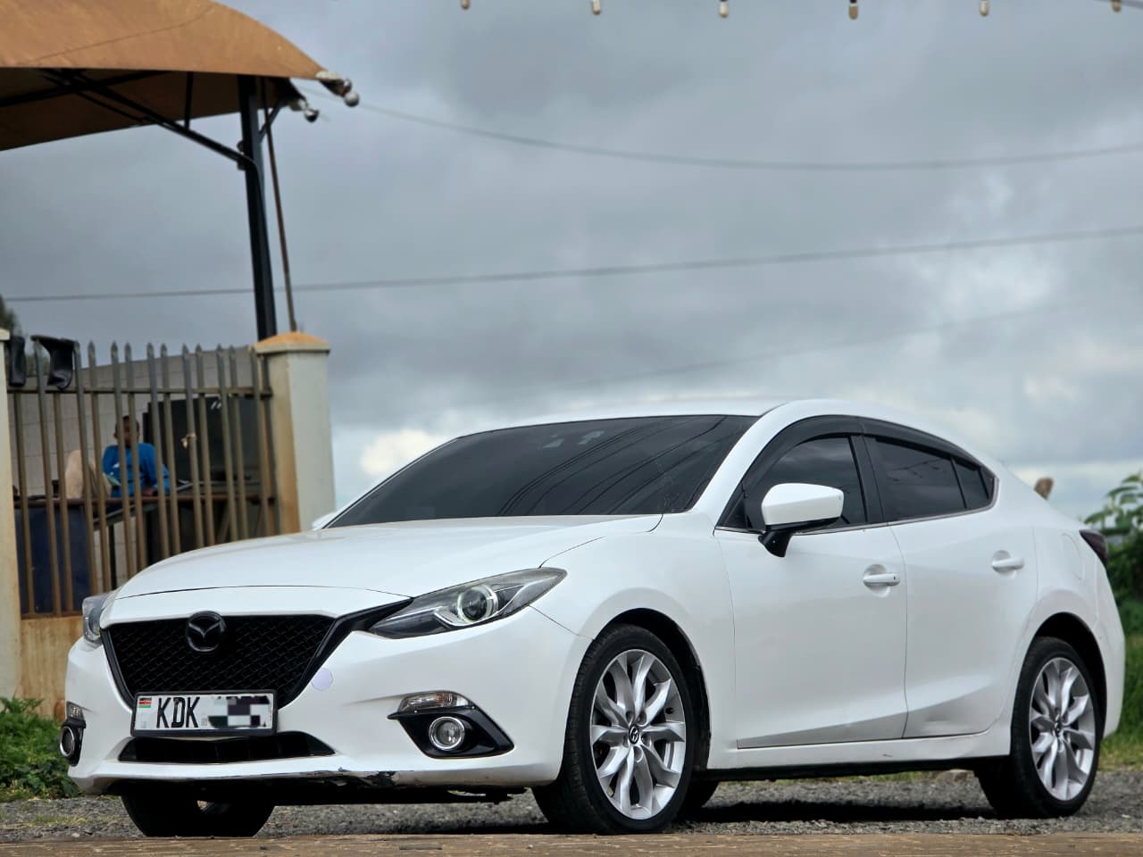 Mazda Axela HEV