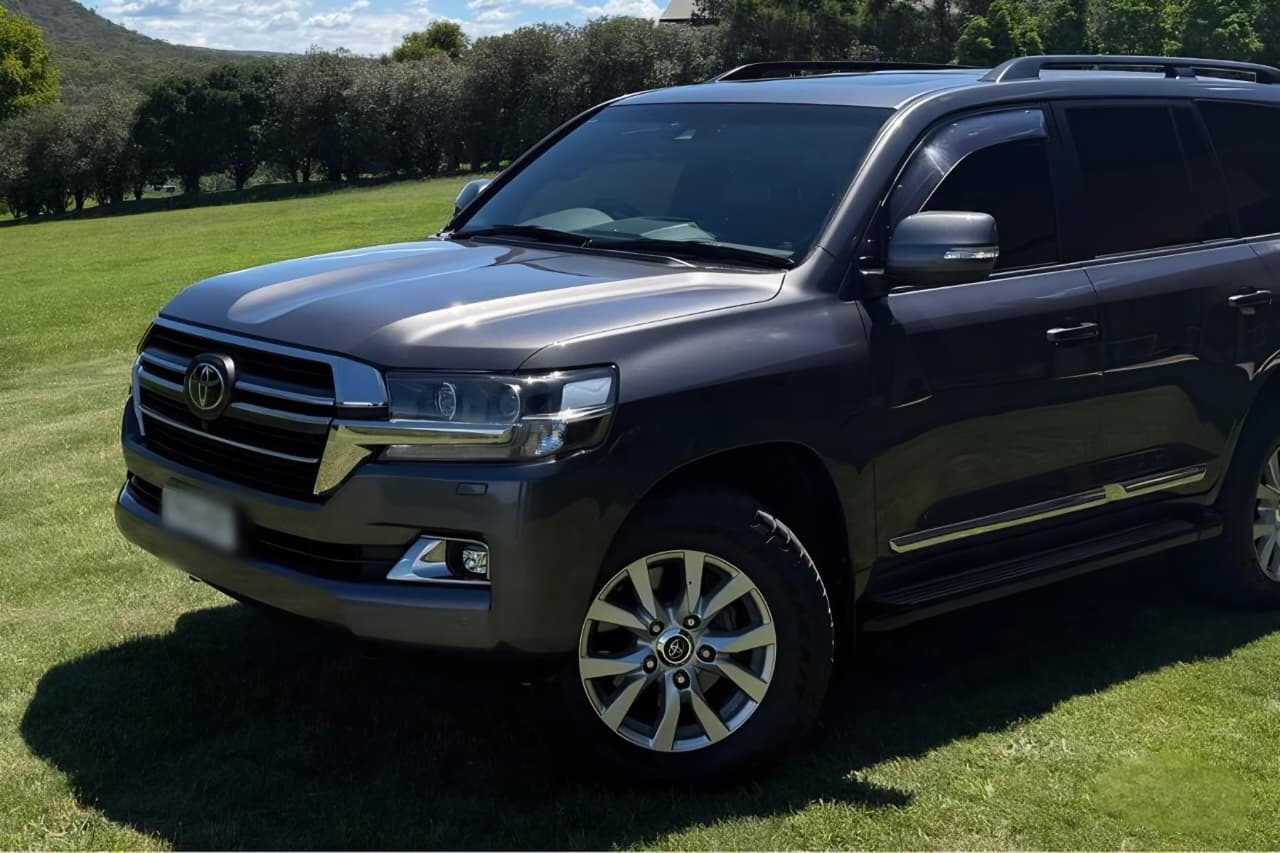 TOYOTA LAND CRUISER SAHARA HORIZON