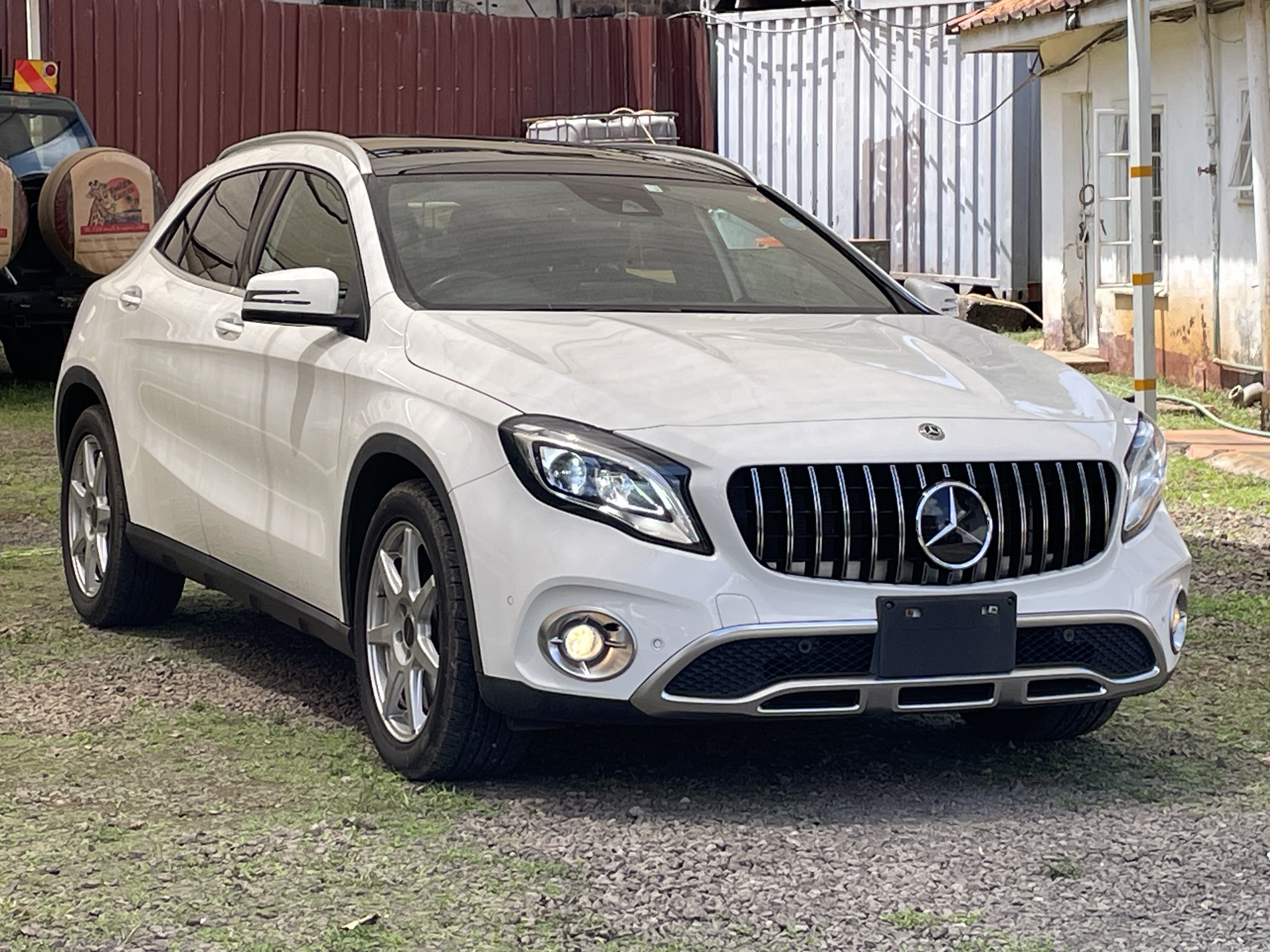 Mercedes Benz GLA 220