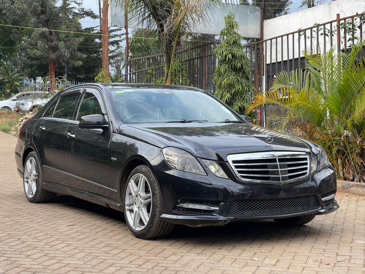 Mercedes Benz E250